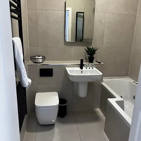 Apart Otel The By Pasha Bradford (West Yorkshire)