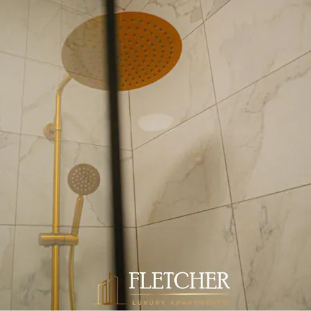 アパートホテル Nh ブラッドフォード