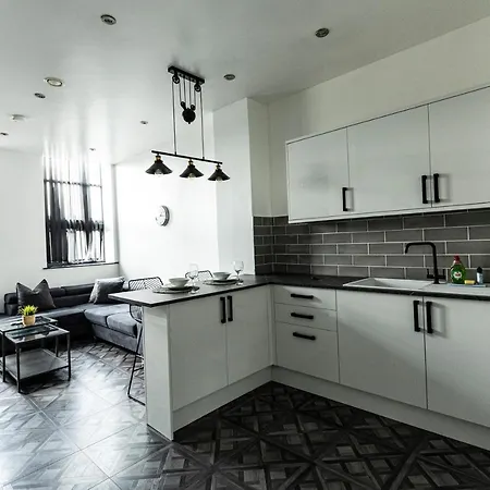 Spire Ltd Aparthotel 4*