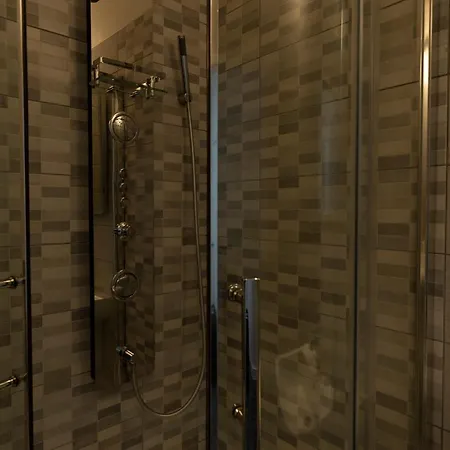 Aparthotel Spire Ltd